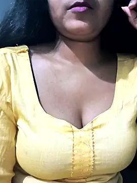 Snapshot of NEETU-89 chatting on October 30, 2:24 am NEETU-89 online show from October 30, 2:24 am