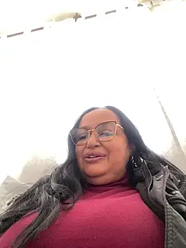 Snapshot of GiaNahomi chatting on January 23, 4:37 pm GiaNahomi online show from January 23, 4:37 pm