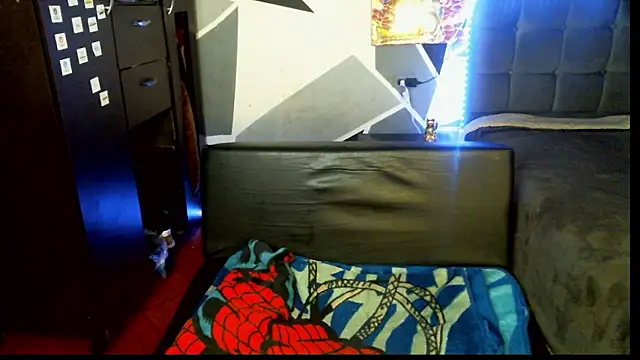 Snapshot of samael1107 chatting on December 5, 9:17 am samael1107 online show from December 5, 9:17 am