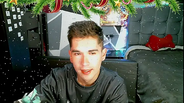 Snapshot of samael1107 chatting on December 10, 11:40 pm samael1107 online show from December 10, 11:40 pm