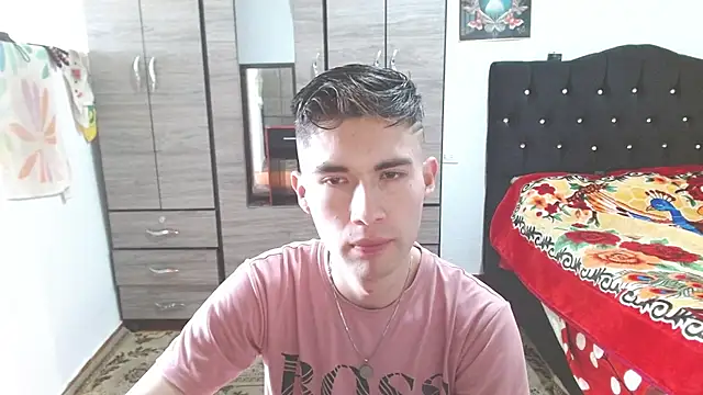 Snapshot of samael1107 chatting on October 8, 8:39 pm samael1107 online show from October 8, 8:39 pm