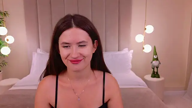 milaleoneli online show from January 13, 12:35 pm