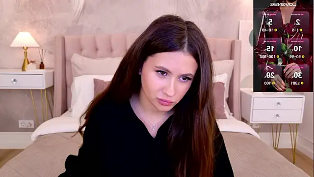 milaleoneli online show from March 23, 2:43 pm