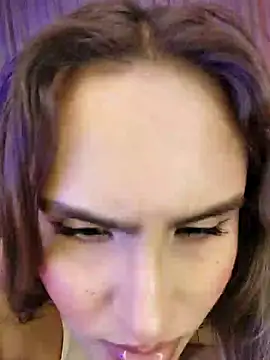 Snapshot of Aliison_Smith chatting on January 28, 6:49 am Aliison Smith online show from January 28, 6:49 am