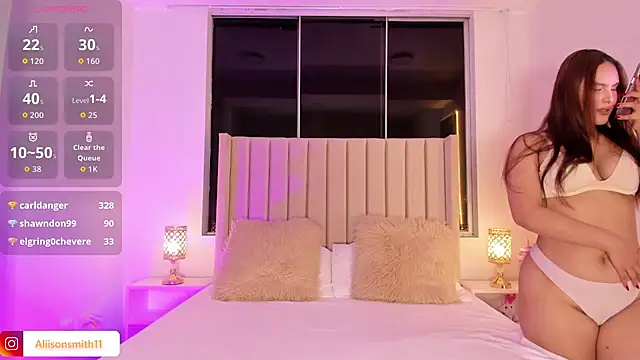 Snapshot of Aliison_Smith chatting on September 30, 5:01 am Aliison Smith online show from September 30, 5:01 am