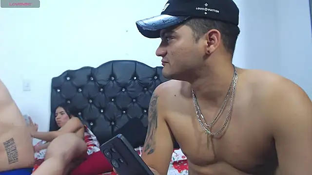 Group Lustt online show from January 14, 7:06 am