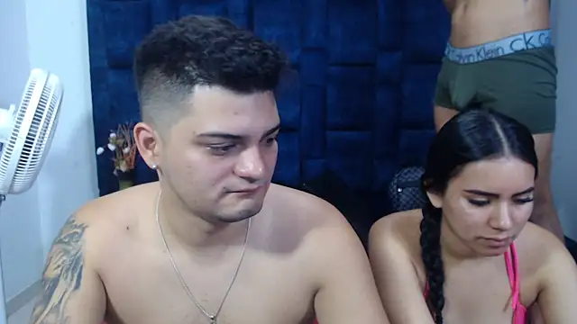 Group Lustt online show from November 21, 9:46 pm