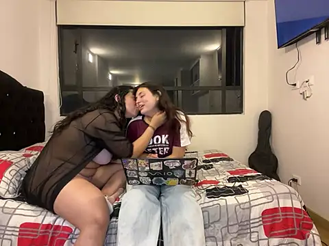 Snapshot of Scarlett_Jazmin chatting on February 12, 8:27 am Scarlett Jazmin online show from February 12, 8:27 am