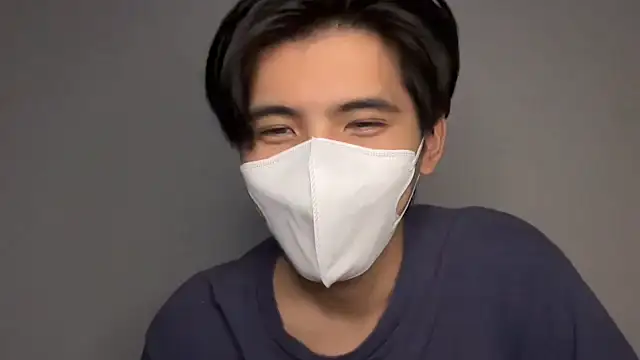 Lio kun online show from November 8, 1:11 pm