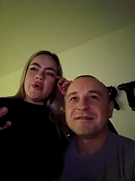 Snapshot of Vipbus chatting on November 2, 7:05 pm Vipbus online show from November 2, 7:05 pm