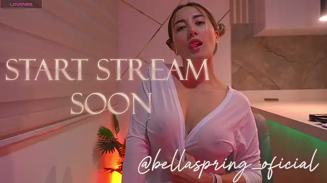 Snapshot of b3llaspringg chatting on January 10, 10:58 pm b3llaspringg online show from January 10, 10:58 pm