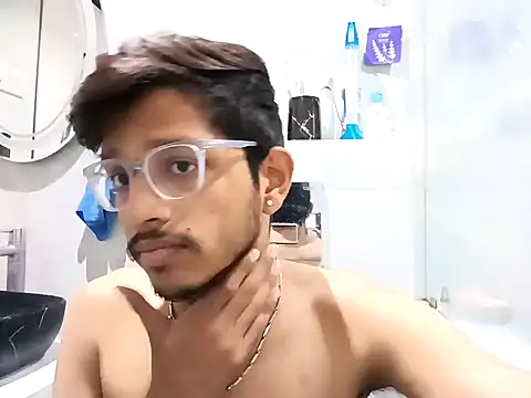 skinnyyyyyyyyy online show from February 2, 3:10 am