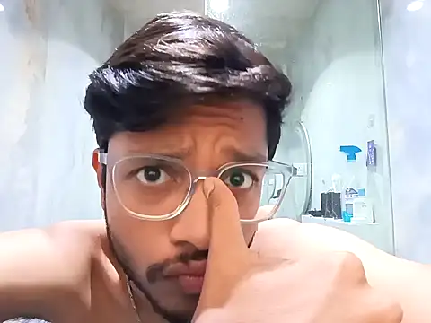 skinnyyyyyyyyy online show from February 5, 3:55 am