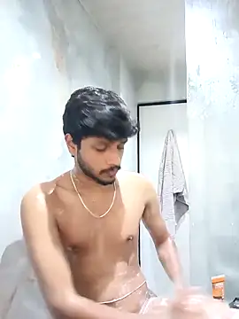 skinnyyyyyyyyy online show from May 13, 4:32 am