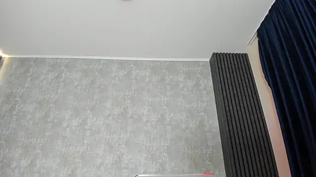 Snapshot of Milla_Heart chatting on February 26, 12:49 am Milla Heart online show from February 26, 12:49 am