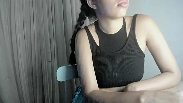 Snapshot of IvyLayla_ chatting on January 27, 1:16 am IvyLayla online show from January 27, 1:16 am
