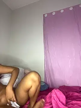 Snapshot of India_grelo_grande chatting on October 23, 6:45 am India grelo grande online show from October 23, 6:45 am