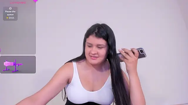 Snapshot of Elalove_ chatting on March 9, 9:19 pm Elalove online show from March 9, 9:19 pm