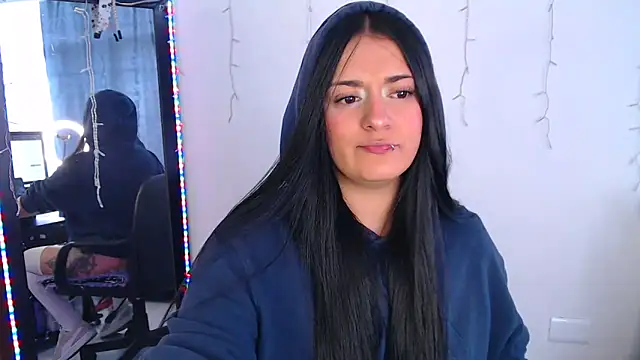 Samanta james19 online show from May 7, 6:57 pm