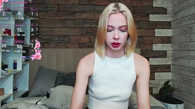 Snapshot of White_Lioness chatting on April 11, 4:11 pm White Lioness online show from April 11, 4:11 pm