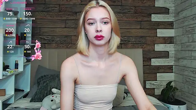 Snapshot of White_Lioness chatting on April 14, 2:12 pm White Lioness online show from April 14, 2:12 pm