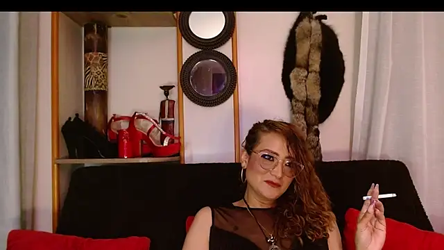 Snapshot of AdeleMourfg chatting on February 16, 3:37 am AdeleMourfg online show from February 16, 3:37 am