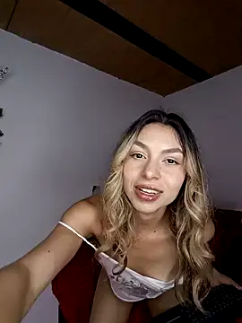 Karolgood3 online show from December 12, 11:47 pm