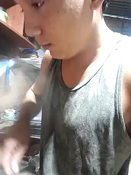 Snapshot of tayson_ chatting on December 20, 11:32 am tayson online show from December 20, 11:32 am