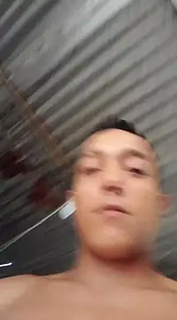 Snapshot of tayson_ chatting on January 4, 2:14 pm tayson online show from January 4, 2:14 pm