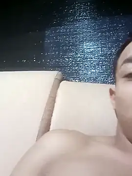 Snapshot of tayson_ chatting on April 6, 10:38 am tayson online show from April 6, 10:38 am