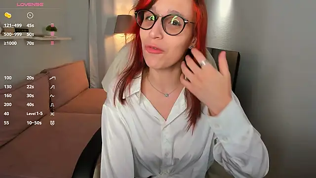 Snapshot of Dora_Marcelli chatting on October 11, 6:56 am Dora Marcelli online show from October 11, 6:56 am