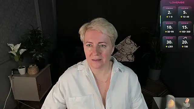 Nika Smit online show from March 6, 9:28 am