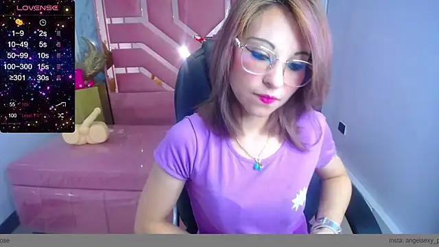 abril ch  online show from May 24, 12:43 pm