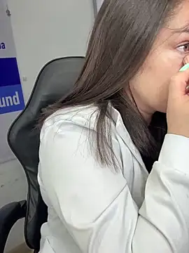 NATHALIA-28  online show from March 18, 12:30 pm