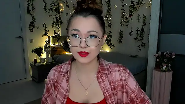 Snapshot of SereneFlame chatting on April 21, 4:12 pm SereneFlame online show from April 21, 4:12 pm