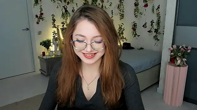 Snapshot of SereneFlame chatting on April 24, 3:58 pm SereneFlame online show from April 24, 3:58 pm