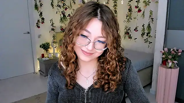 Snapshot of SereneFlame chatting on April 29, 4:11 pm SereneFlame online show from April 29, 4:11 pm