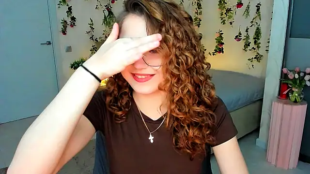 Snapshot of SereneFlame chatting on May 6, 7:30 pm SereneFlame online show from May 6, 7:30 pm