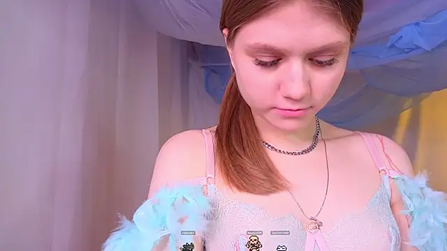Snapshot of AlisiaSpinnet_ chatting on December 20, 11:00 am AlisiaSpinnet online show from December 20, 11:00 am