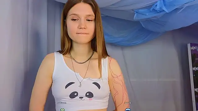 Snapshot of AlisiaSpinnet_ chatting on January 9, 1:35 pm AlisiaSpinnet online show from January 9, 1:35 pm