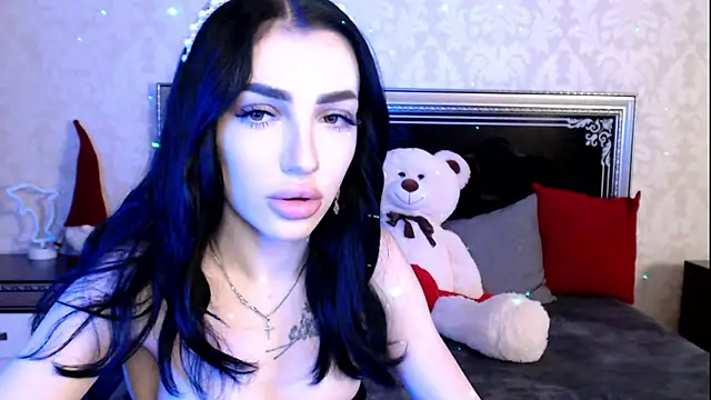 NancyLovee  online show from December 27, 10:37 pm