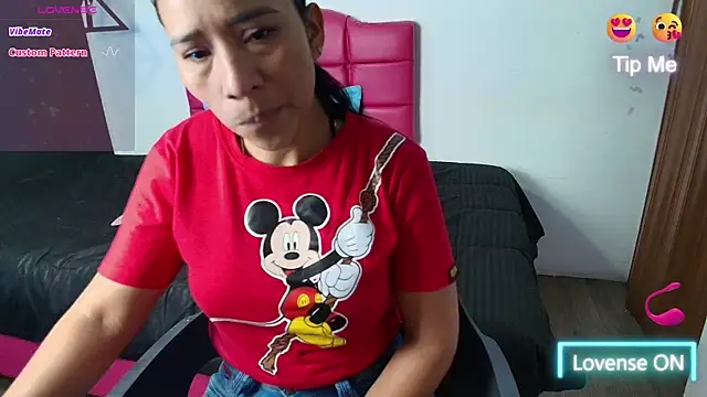 Snapshot of ScarleetJhonson_ chatting on January 25, 11:44 am ScarleetJhonson online show from January 25, 11:44 am