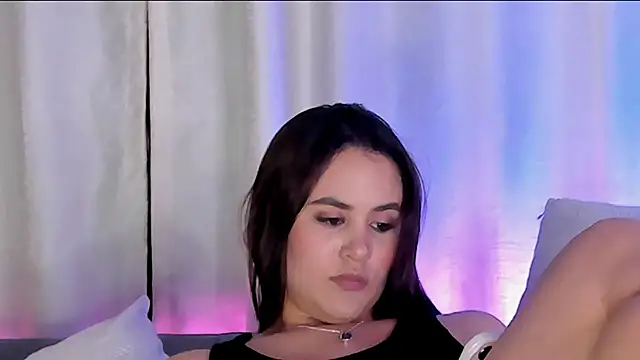 Snapshot of LexyRobert chatting on January 24, 2:49 am LexyRobert online show from January 24, 2:49 am