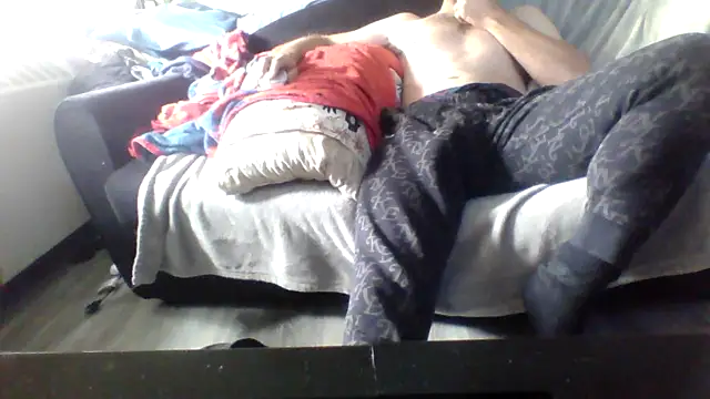 Snapshot of maccdaddy87 chatting on September 18, 4:42 pm maccdaddy87 online show from September 18, 4:42 pm