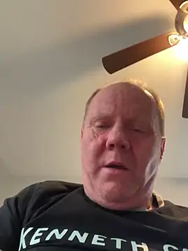 Snapshot of masterjerseyjoe chatting on January 3, 4:16 pm masterjerseyjoe online show from January 3, 4:16 pm