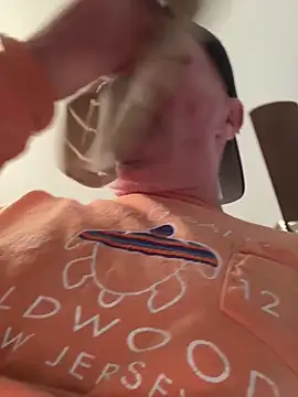 Snapshot of masterjerseyjoe chatting on February 14, 2:23 pm masterjerseyjoe online show from February 14, 2:23 pm