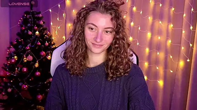 Snapshot of lady_curls chatting on December 26, 9:58 pm lady curls online show from December 26, 9:58 pm