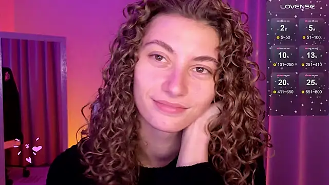 Snapshot of lady_curls chatting on January 12, 11:36 pm lady curls online show from January 12, 11:36 pm