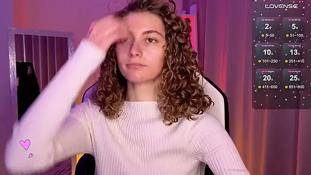 Snapshot of lady_curls chatting on January 20, 10:59 pm lady curls online show from January 20, 10:59 pm