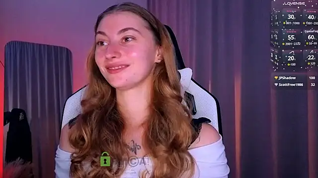 Snapshot of lady_curls chatting on September 15, 10:21 pm lady curls online show from September 15, 10:21 pm